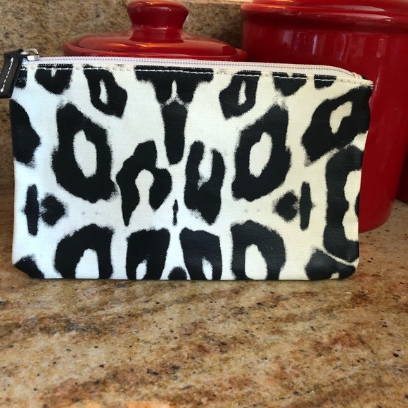 Animal Print Cosmetic Bag - Picture 2 of 3